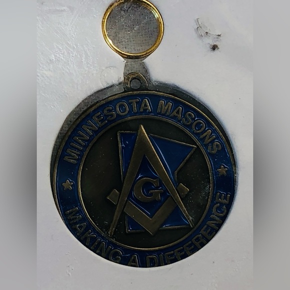 Minnesota Masons Gold Pendant Vintage Shriners Masonic - Picture 1 of 2